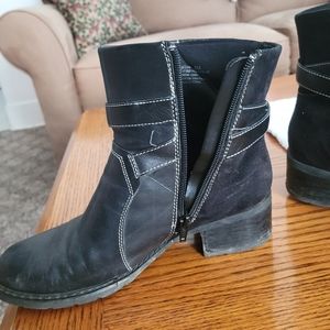 Bare Traps Faux Leather Boots Size 8